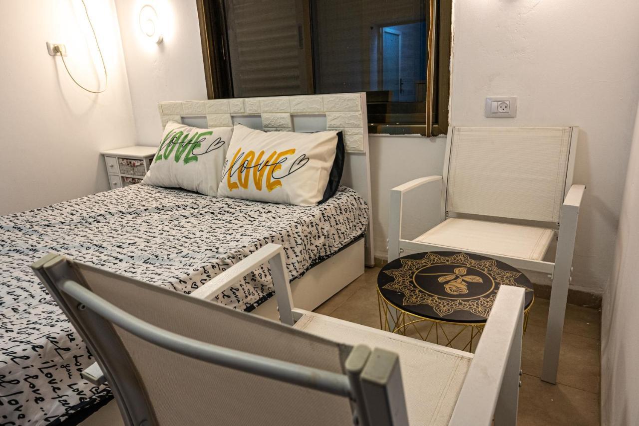 Small And Cozy Majdal Shams Bagian luar foto